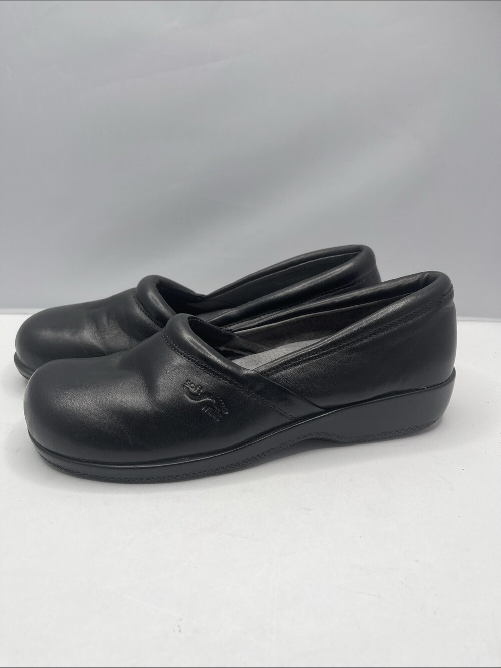 Softwalk Women's Adora Black Leather Slip-On Clog Shoes~Size 7 M Soft Comfort